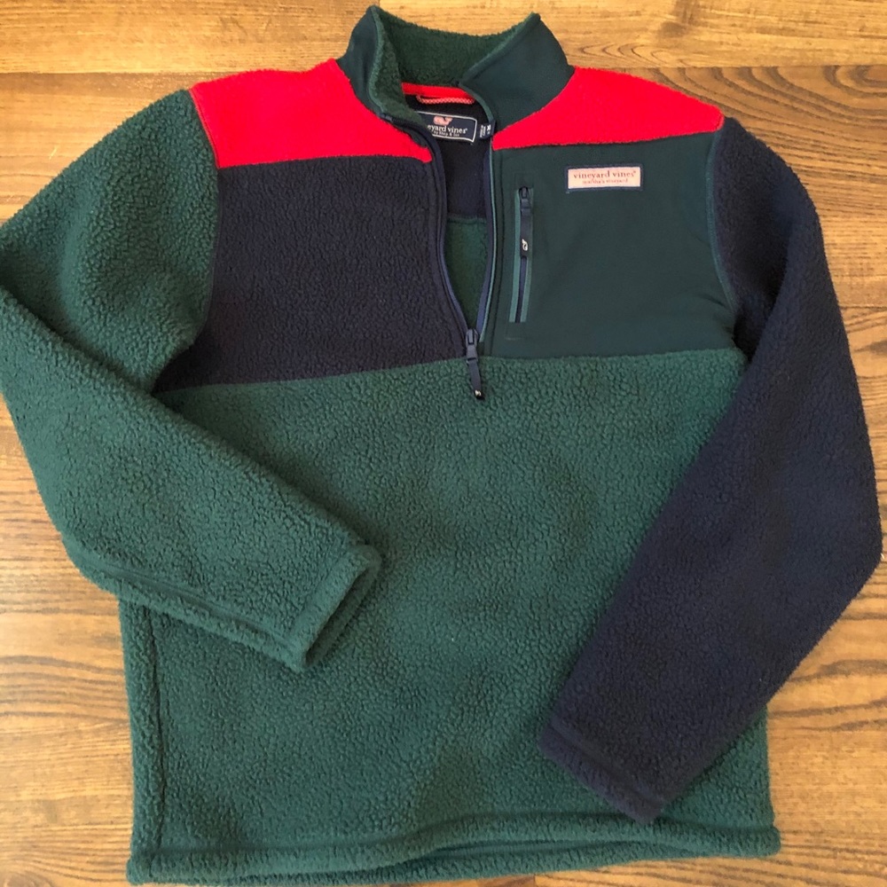 Boys Vineyard Vines Sherpa Fleece.  XL